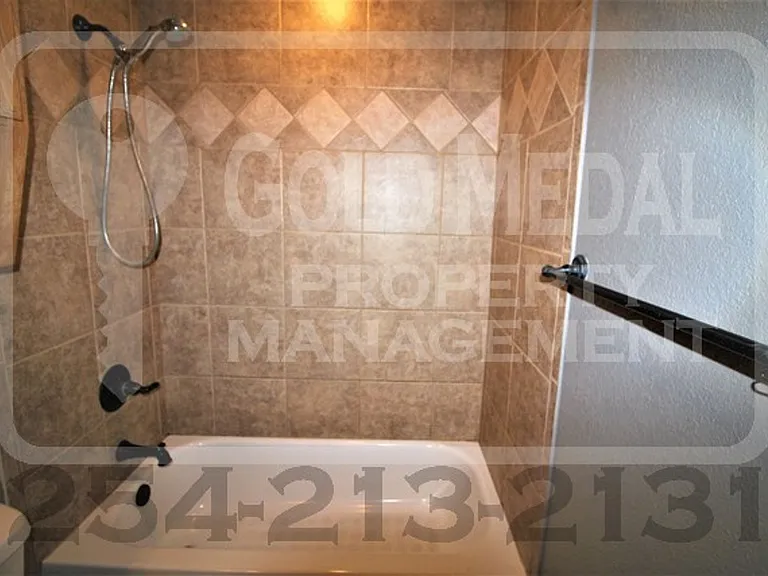 401 Hedy Dr — Photo 12