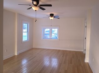 29 Grapevine Pl, Latham, NY 12110