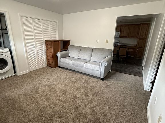 4th image of 420 E Mill Rd #1