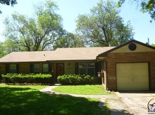 1211 Santa Fe Trail Rd, Emporia, KS 66801