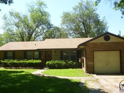 1211 Santa Fe Trail Rd, Emporia, KS, 66801