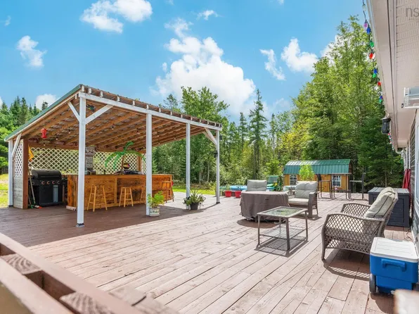 377 Cloverdale Rd, Colchester, NS B0N 2J0
