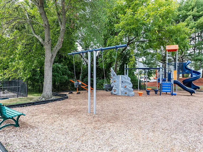 Winchester Park and Woods — Photo 41