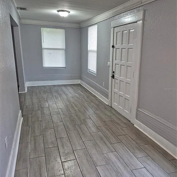 127 W Sligh Ave — Photo 9