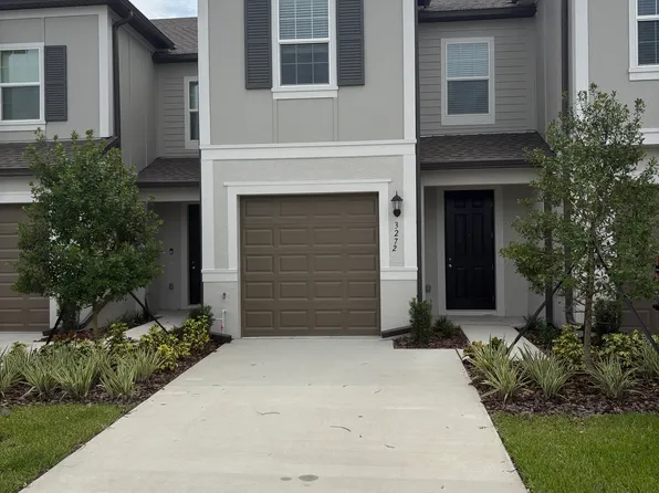 3272 Lapis Lake Dr, Zephyrhills, FL 33541