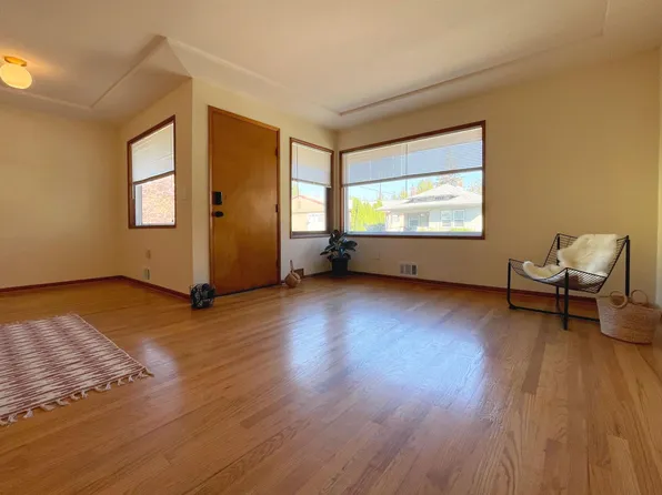 1211 NE 27th Ave, Portland, OR 97232