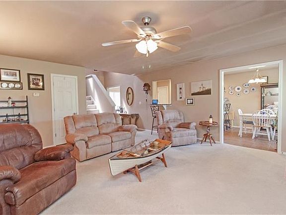 4th image of 11744 Club House Pkwy