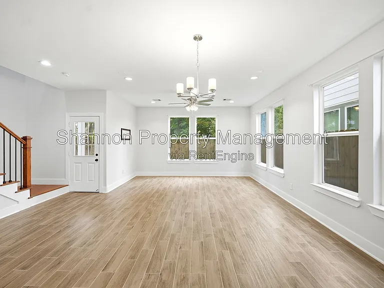 2125 Paul Quinn St — Photo 5