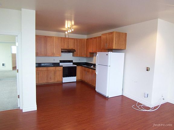2nd image of 107 Southern Heights Ave #2