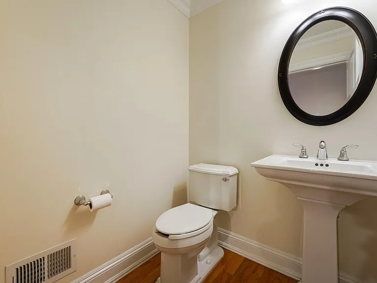 51 Summit Ave #A — Photo 7