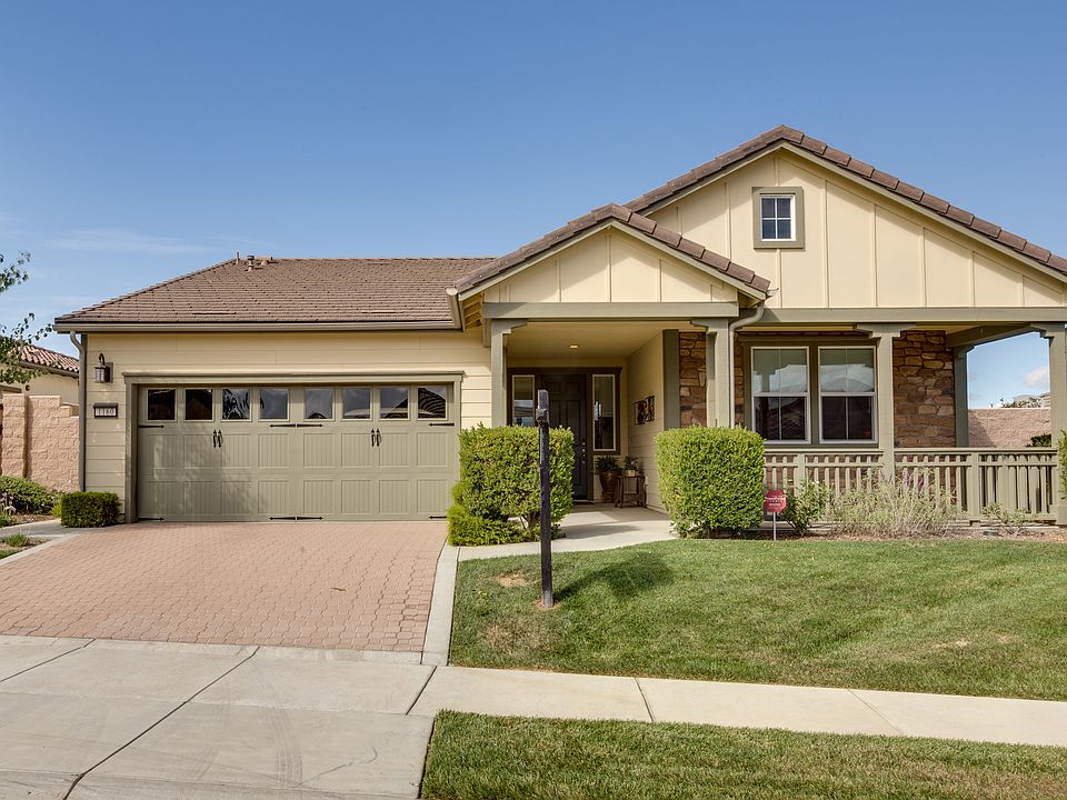 1st image of 1160 Saguaro Way