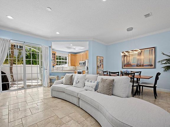 4th image of 455 Ocean Ridge Way