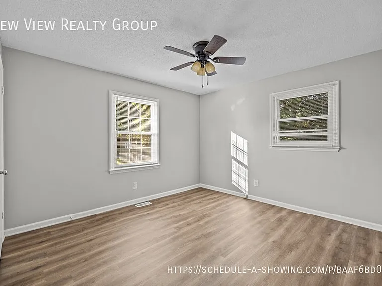 4800 Maplecrest Dr — Photo 19