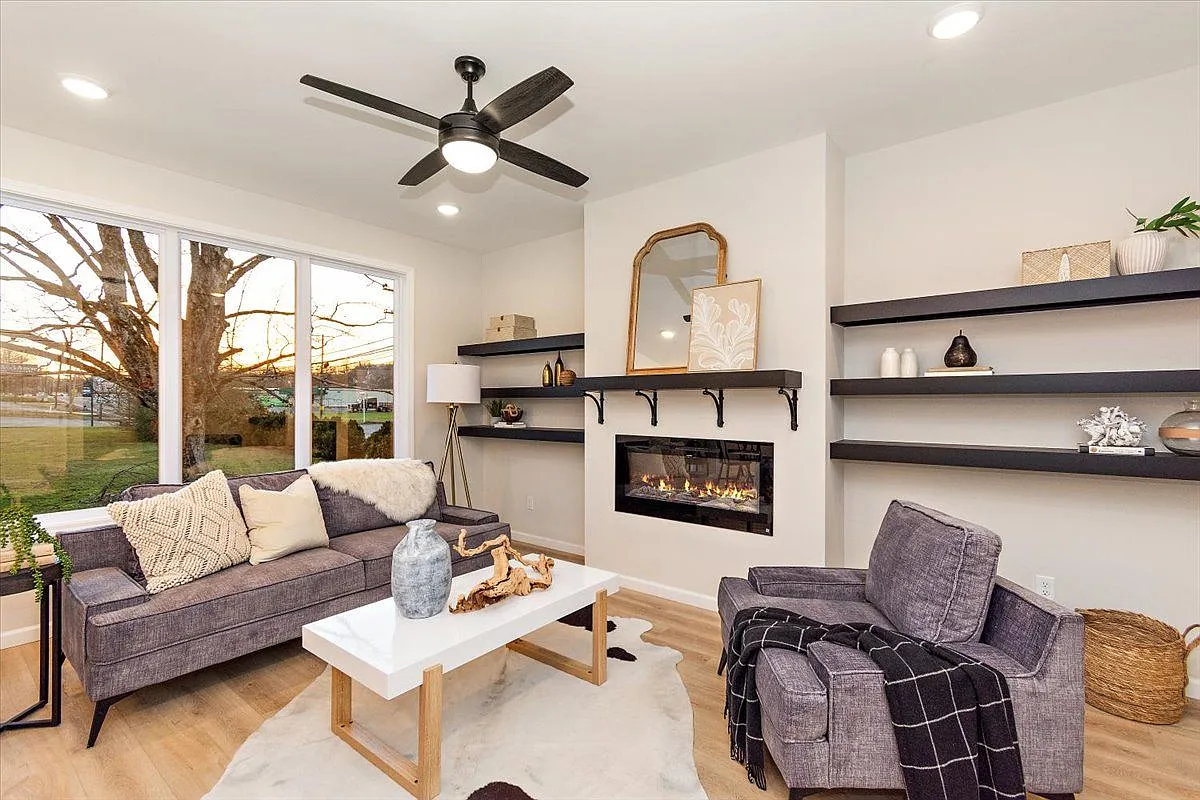 3 bed, 2.5 bath, 1464 sqft, $2,100 — Photo 3