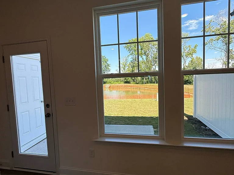 40 Clementine St — Photo 22