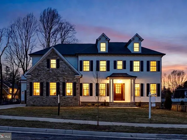 352 Ayr Hill Ave, Vienna, VA 22180