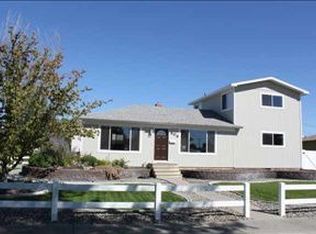 404 Newcomer St, Richland, WA 99354