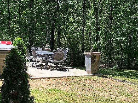 Call owner at 678-687-7355