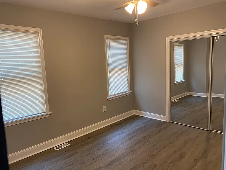 5114 Belair Rd — Photo 4