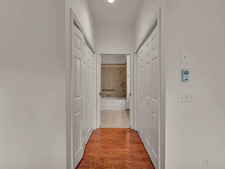 1 King Philip Dr #207 — Photo 2
