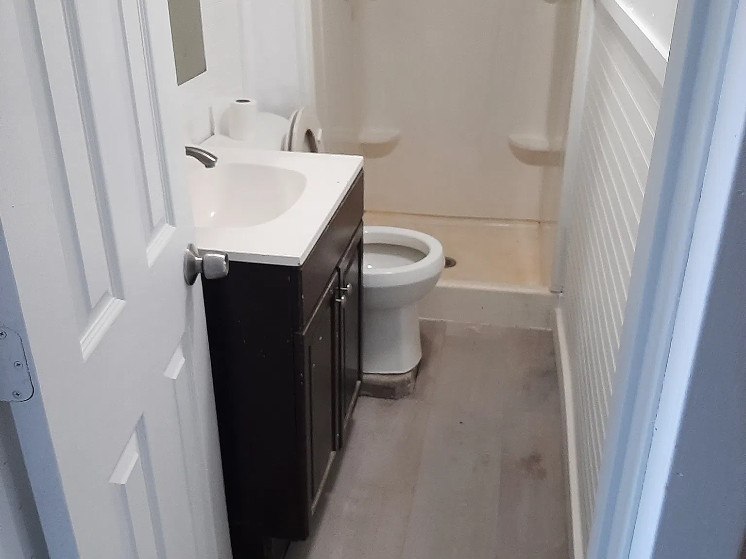 2 bed, 700 sqft, $850 — Photo 2