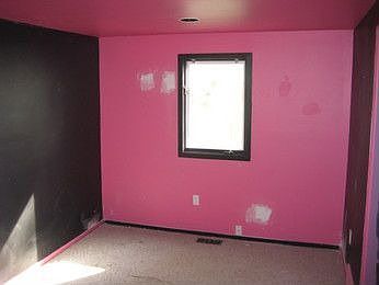 3rd image of 6985 Meadowfield Ave