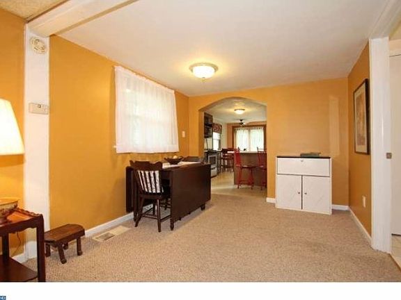 5th image of 171 Loomis Ave