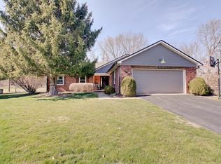 40 Bittersweet Ct, Noblesville, IN 46062