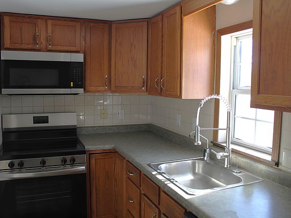 4th image of 14317 N Lewis Rd