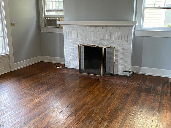 Front entrance living room