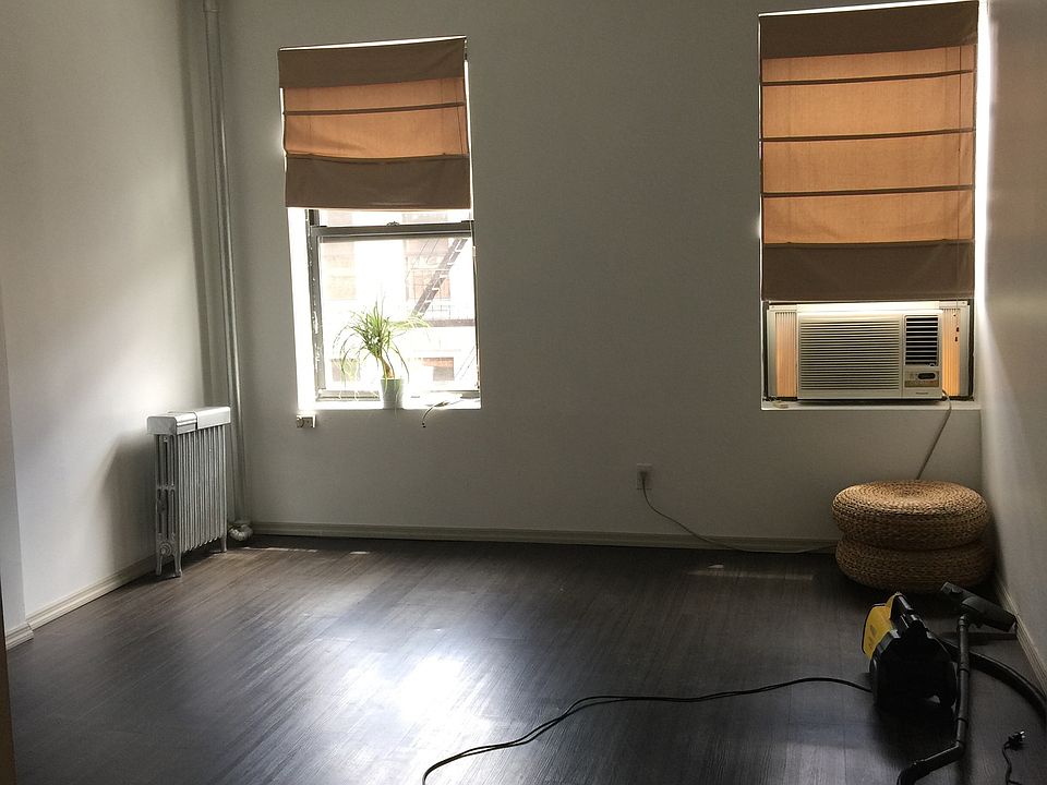 1st image of 243 Elizabeth St APT 6
