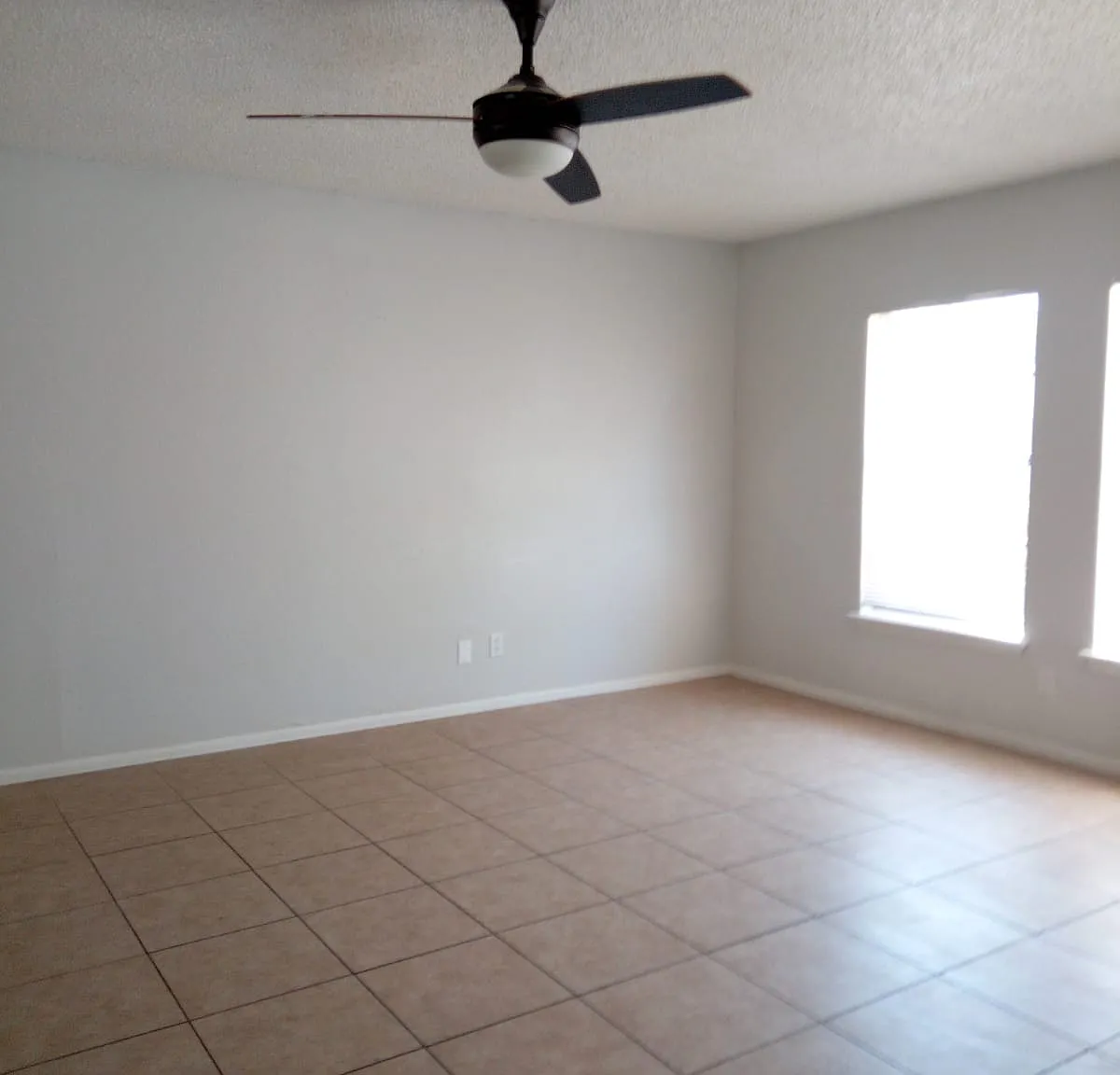 3 bed, 1280 sqft, $1,299 — Photo 4