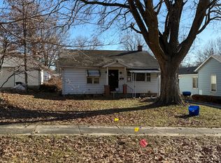708 S State St, Lincoln, IL 62656