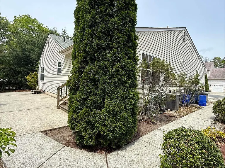 2 Club House Ln — Photo 26