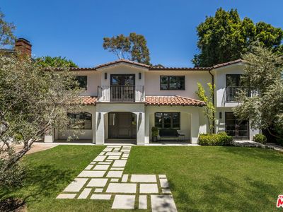 126 Greenfield Ave, Los Angeles, CA, 90049