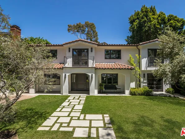 126 Greenfield Ave, Los Angeles, CA 90049