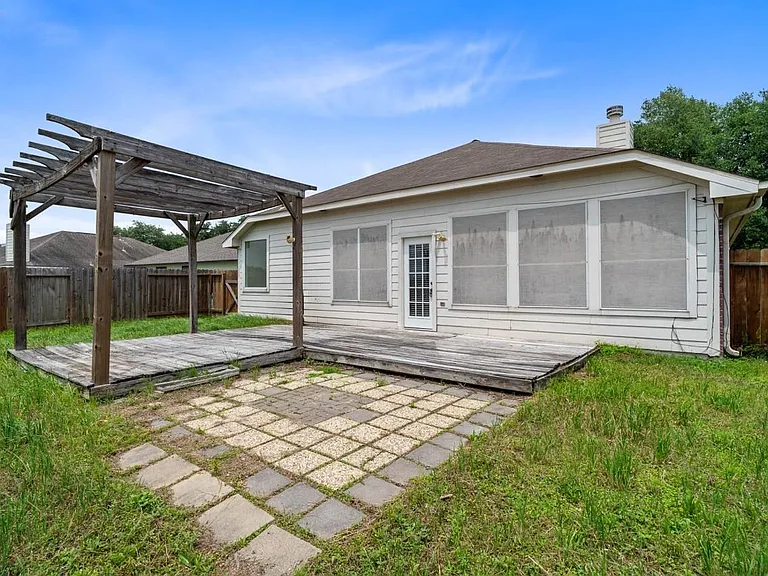 21107 Stoney Haven Dr — Photo 24