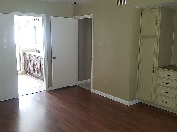 3rd image of 11405 Ladera Vista Dr