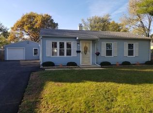 1424 Beau Ridge Dr, Aurora, IL 60506