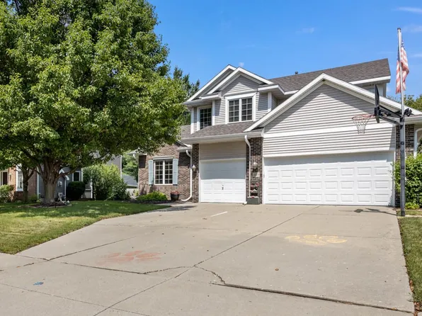 5123 SE 32nd St, Des Moines, IA 50320