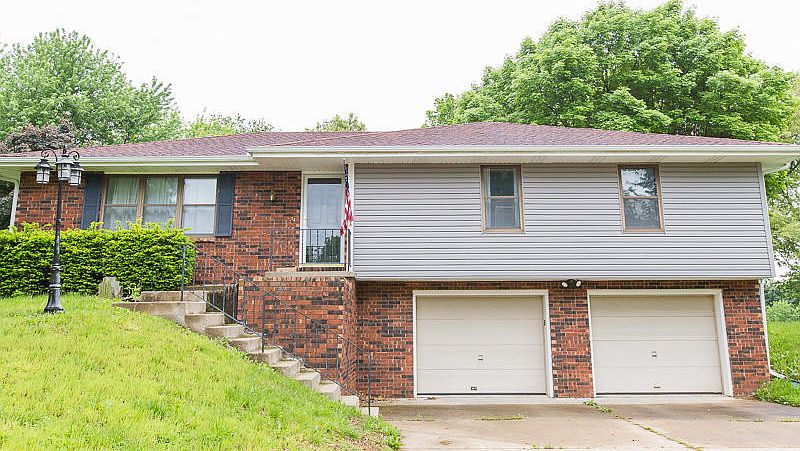1st image of 3614 Emerald Ln