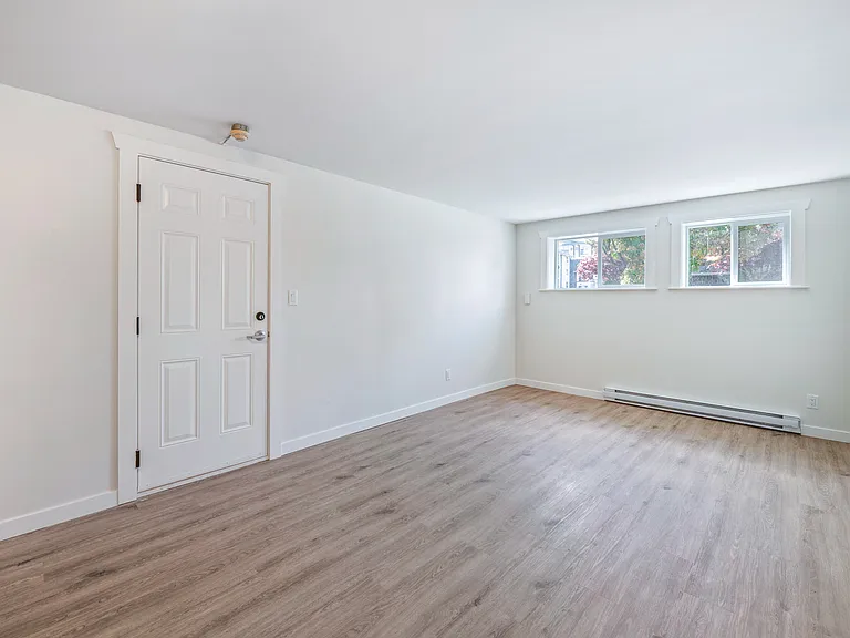 9250 Edwards Rd #5 — Photo 31