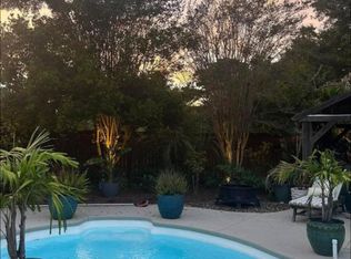 360 Betsy Rd, Charleston, SC 29407