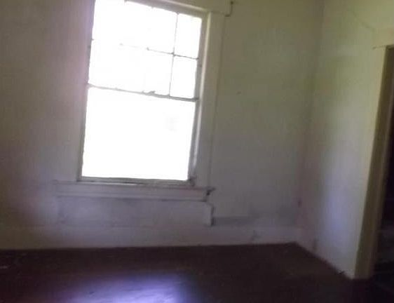 5th image of 1575 Avalon St