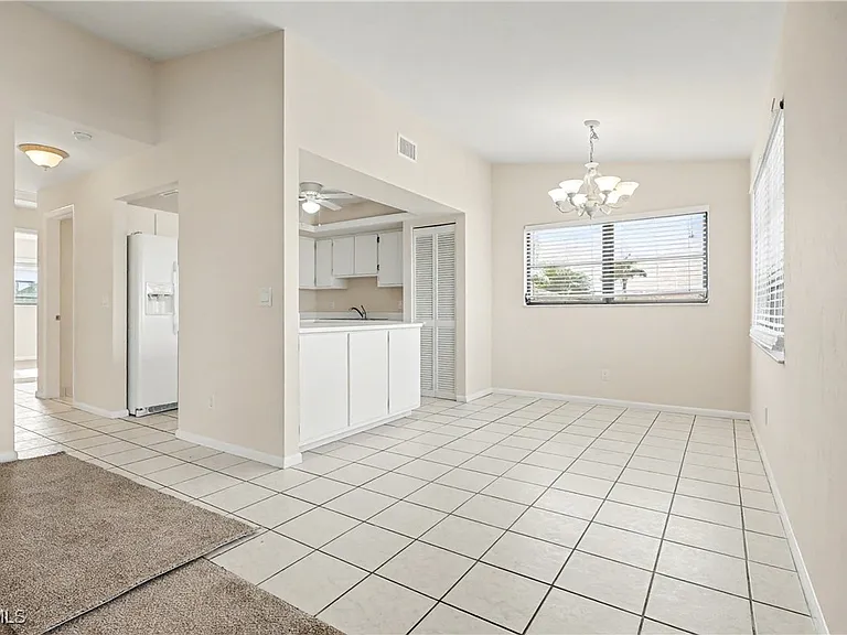 4528 SE 5th Pl #8 — Photo 10