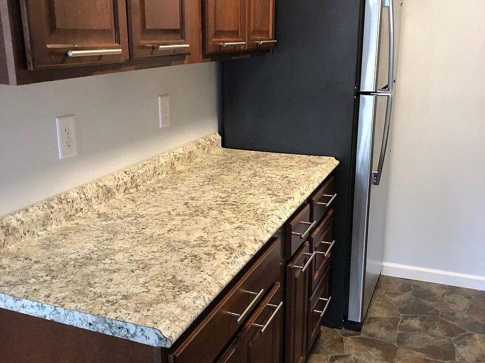 1st image of 727 W Riverview Ave APT 205