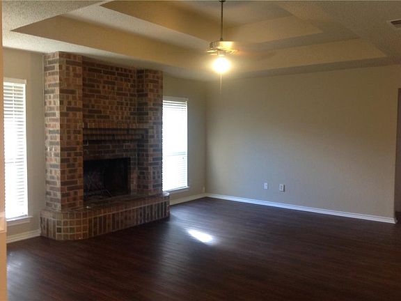 3rd image of 1913 Ashley Dr
