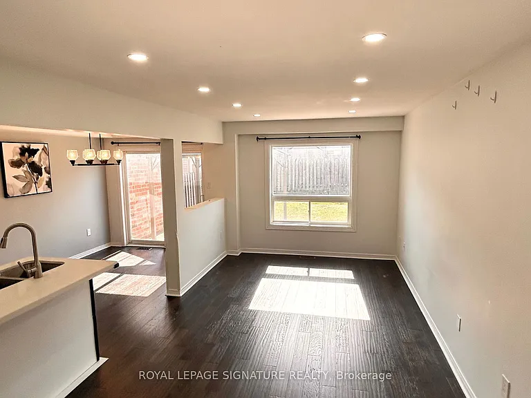 28 Millburn Dr — Photo 8