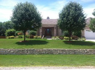 3310 Edgewater Dr, Kankakee, IL 60901