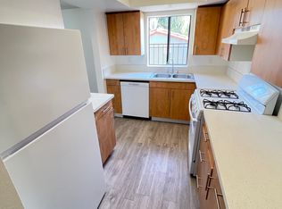 2425 Canada Blvd #102, Glendale, CA 91208